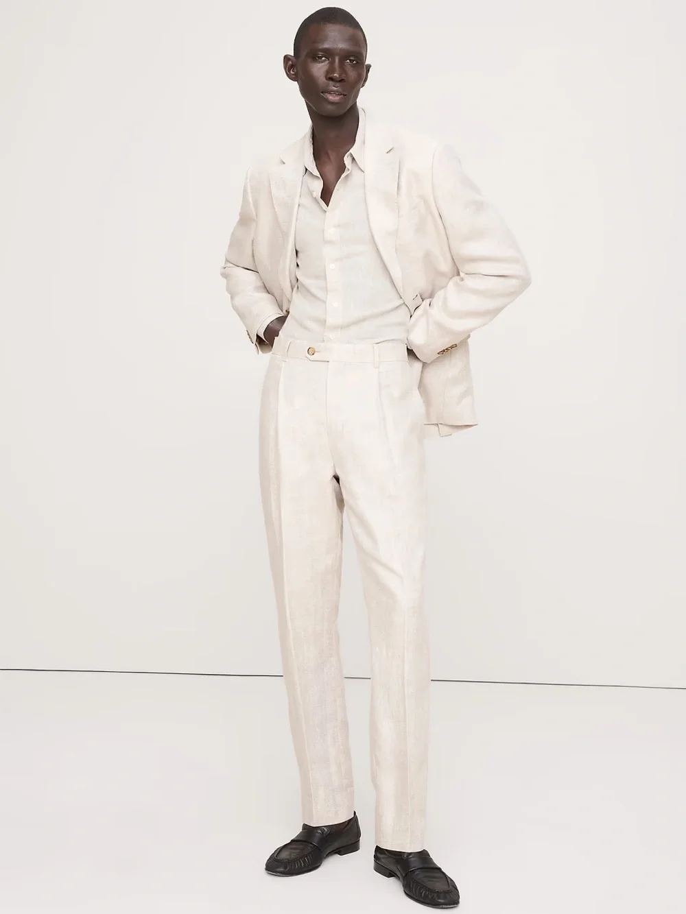 Banana Republic Men's Cream Linen Trousers
